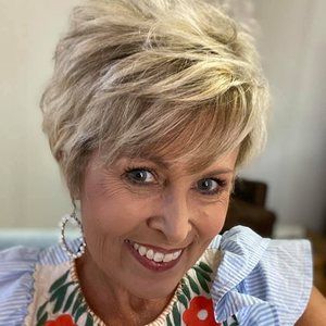 Meet your Posher, Carla